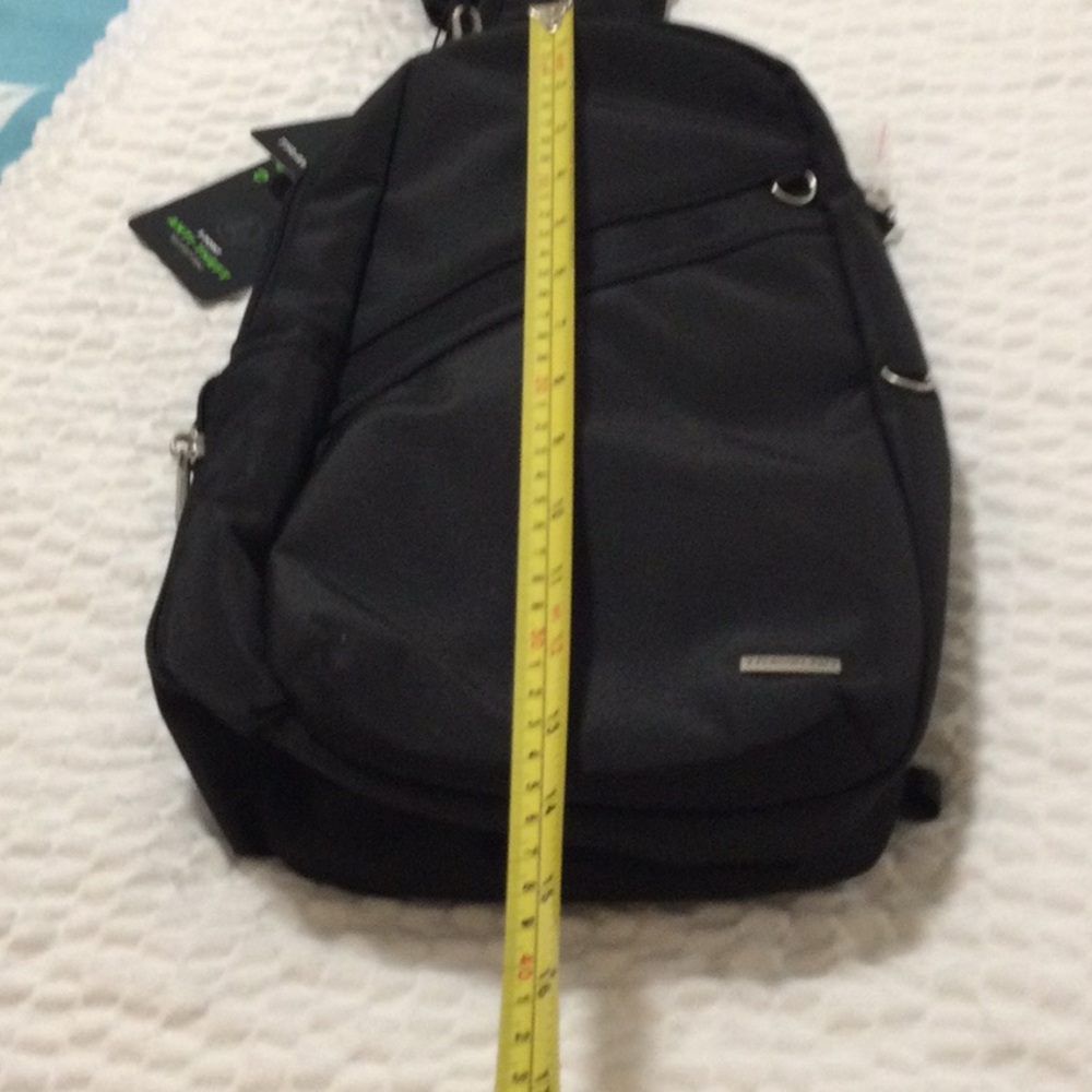 NWT Black Travelon Women’s/Men’s Ani-Theft Sling Bag - Picture 12 of 15
